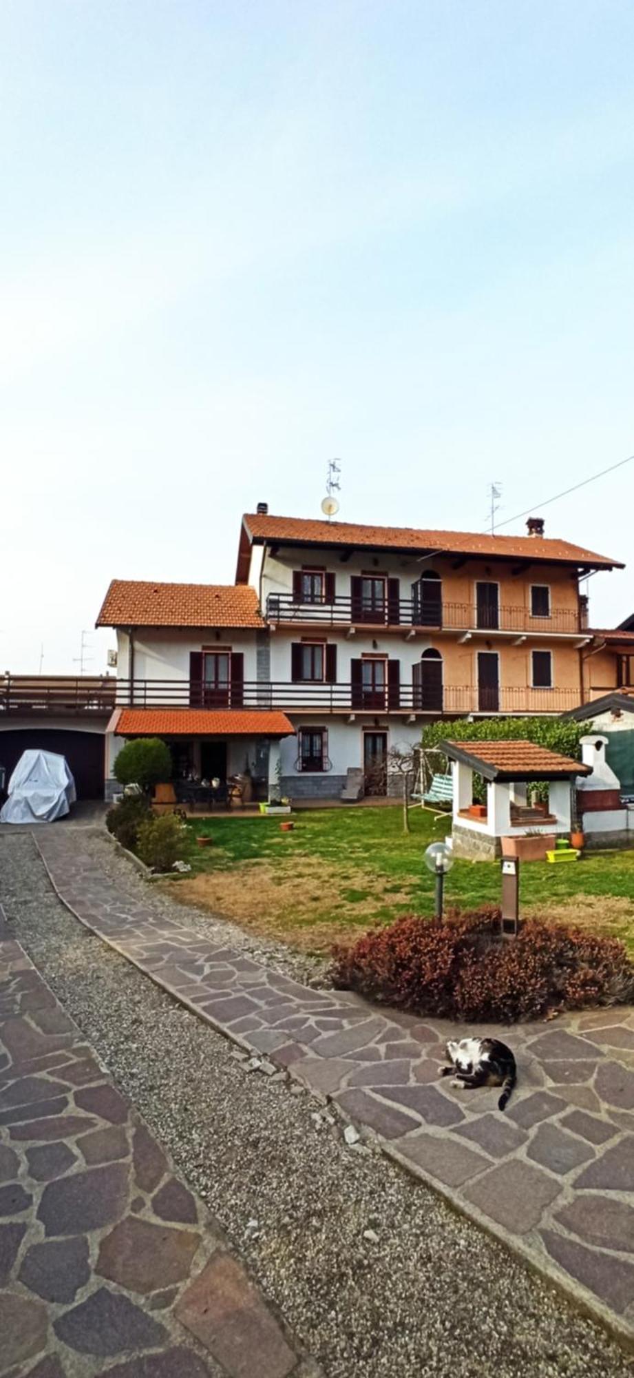 La Luna Nel Pozzo Otel Castelletto sopra Ticino Dış mekan fotoğraf